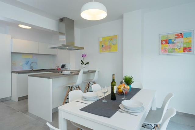 ArtApArt D Rabac Exterior foto
